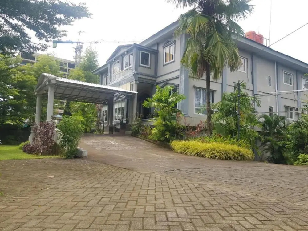 Hotel O Subur