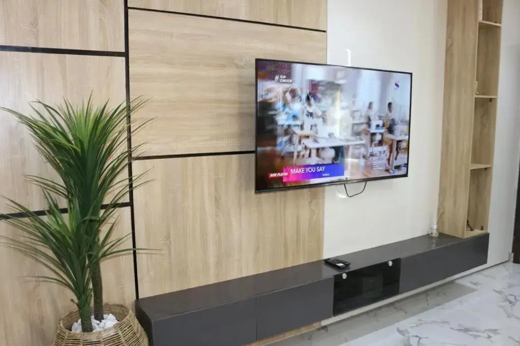 Excellent 2 bed apartment in Lekki Phase1 With SuperFast Wi-fi & 247 Power