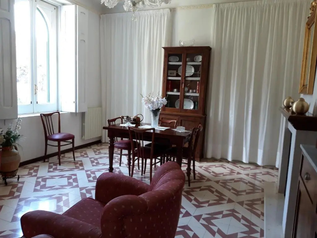 Villa Venezuela 1° Piano