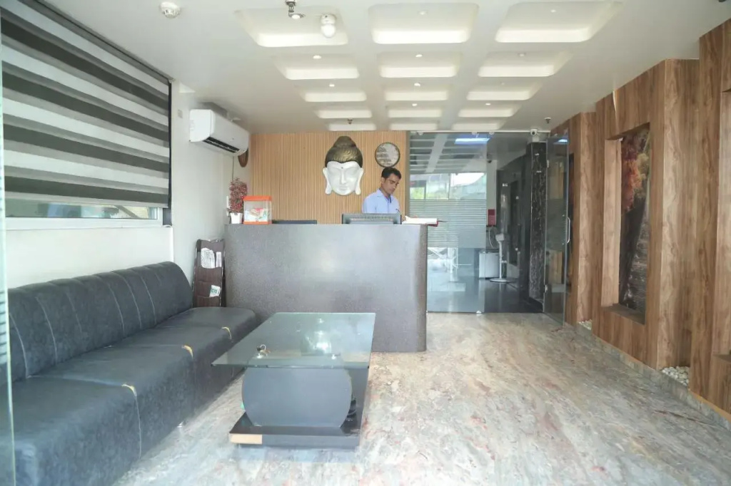 Leeway Hotel