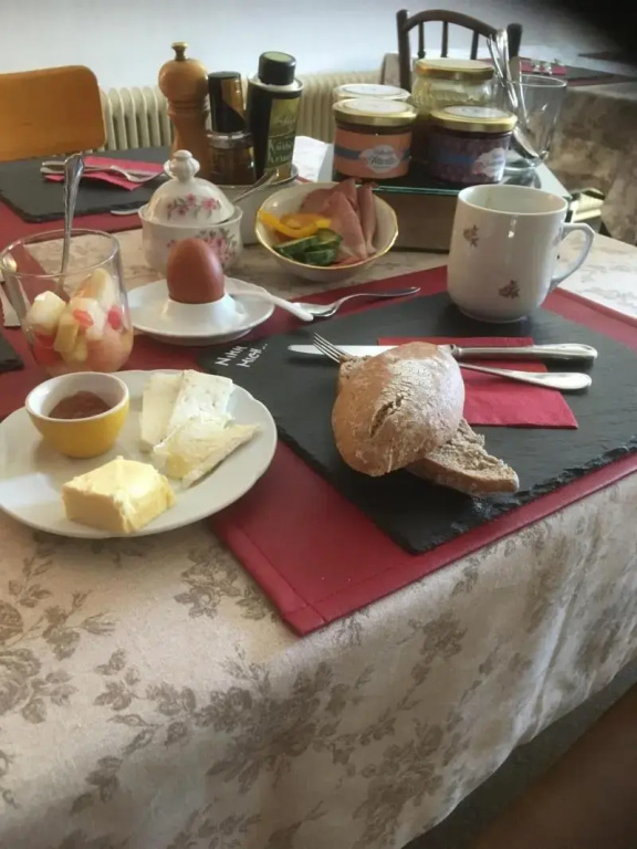 Der Eberhard - Sleep & Dine A9 Exit 133