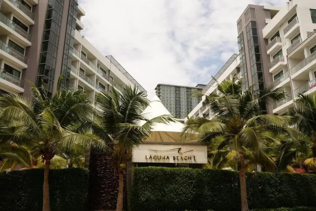 Open View 1 Bed In Laguna Beach Resort