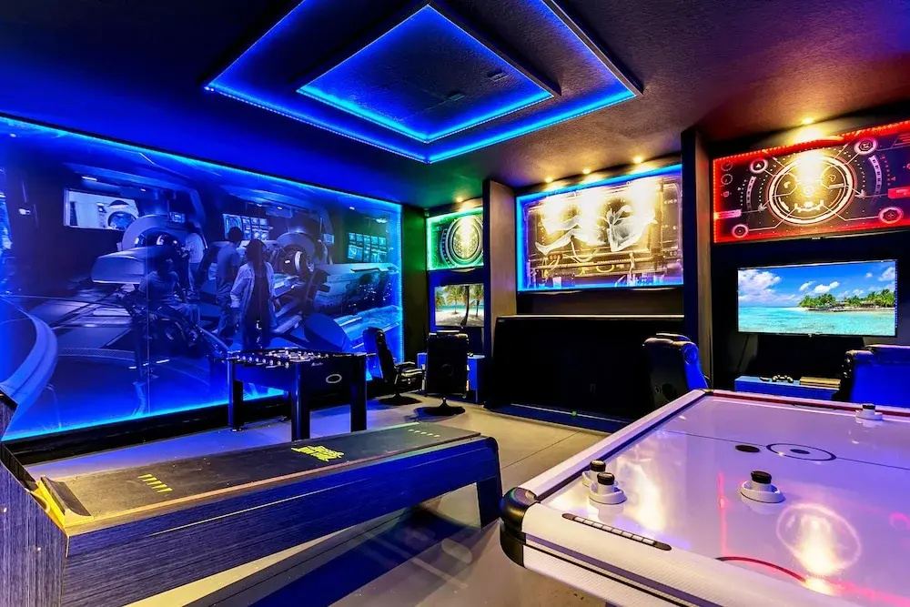 9 BD 6,5 BH Pool, Spa & Game Room