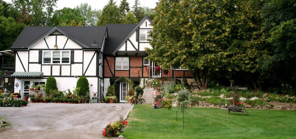 Burleys Gardens and Suite