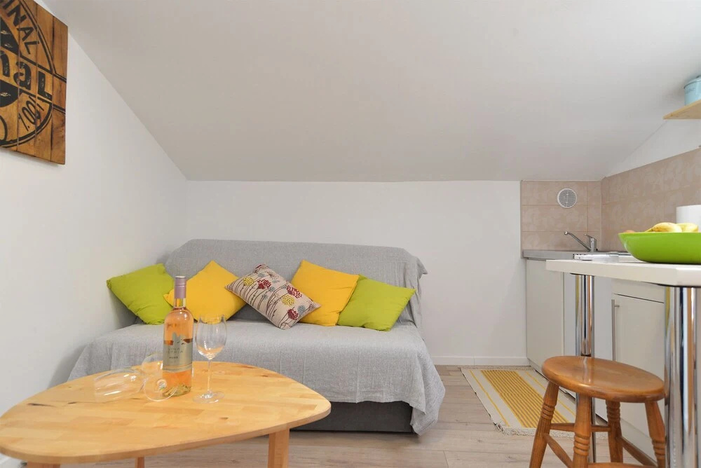 Apartment 1845