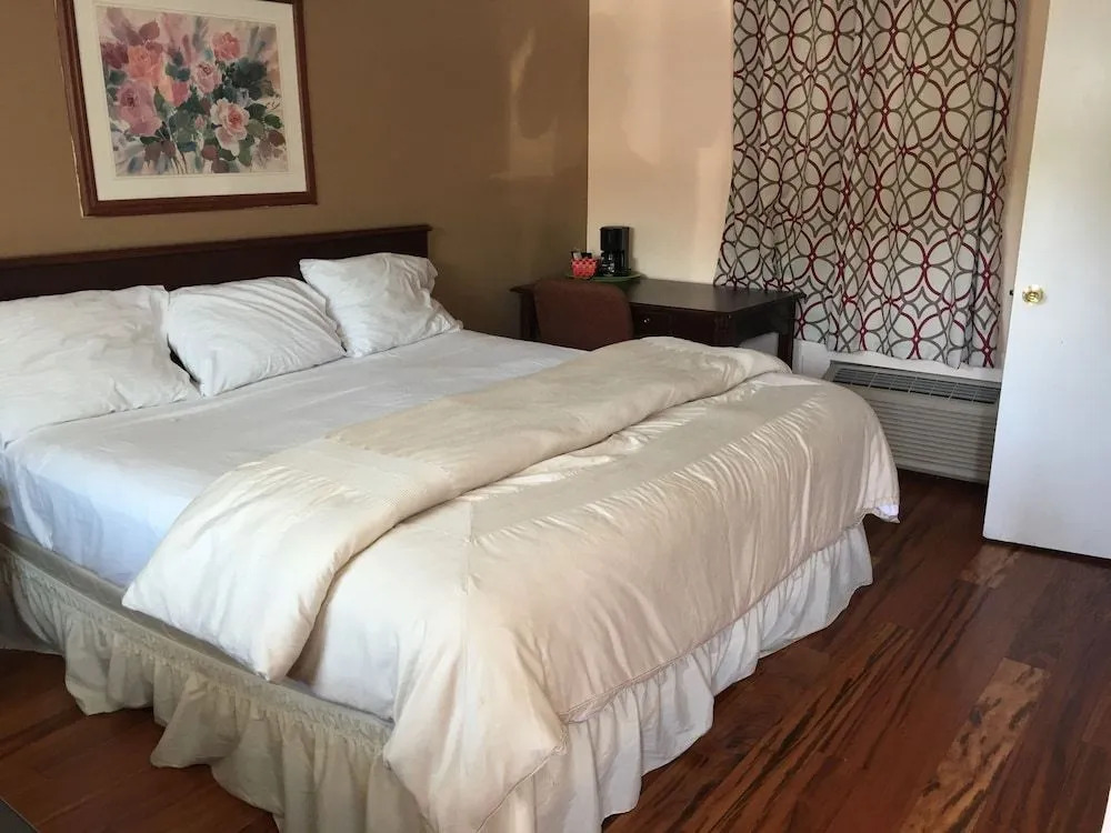 Aquastar Inn