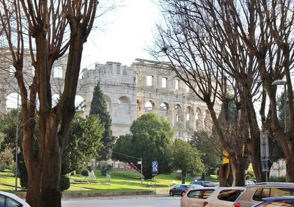 Apartments Arena