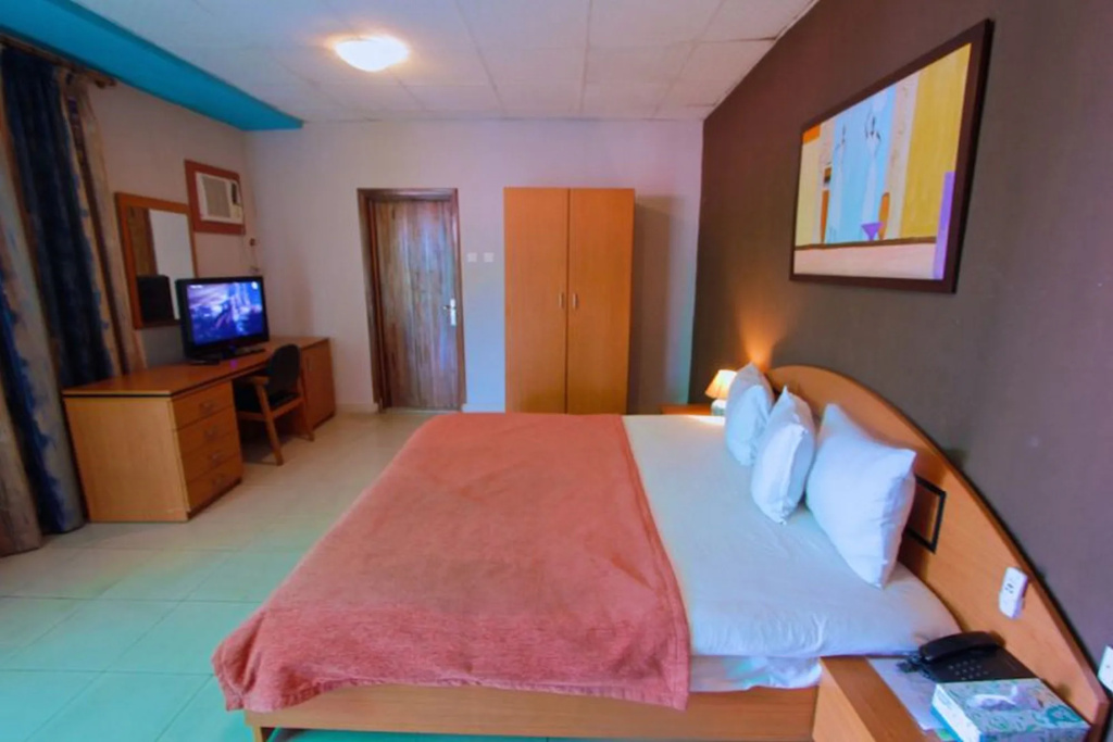 Carliza Hotel Apapa