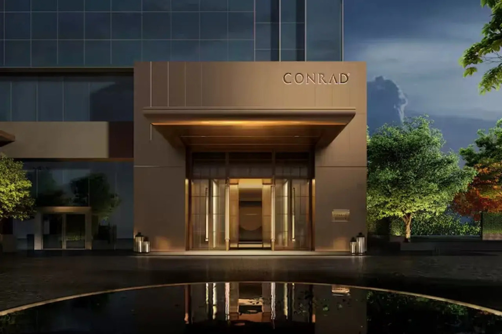 Conrad Chongqing