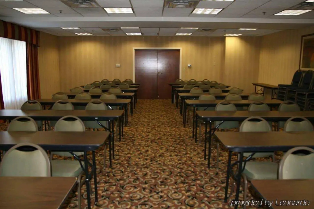 Hampton Inn Adel