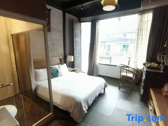 Shanghai ChenShijian Inn (Zhujiajiao Donghu Street)