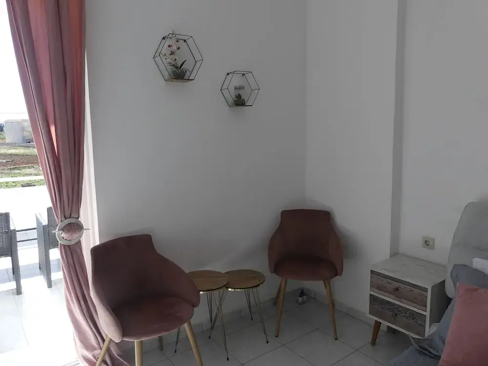 AMZ Apartments