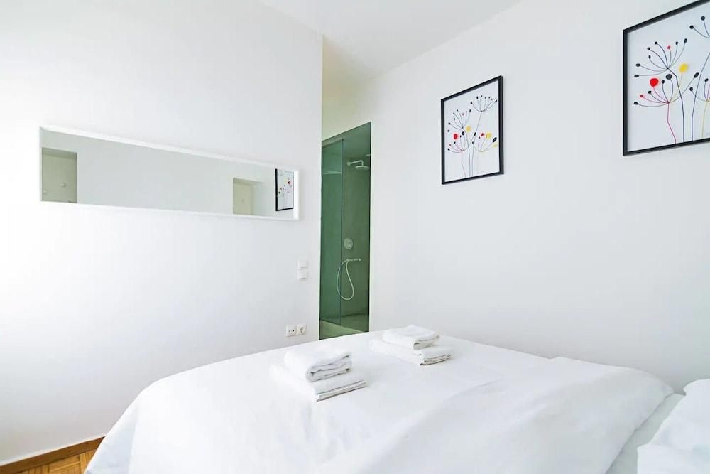 Brand new , Stylish 2 bedroom apartment