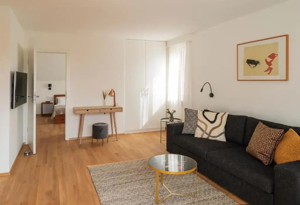 Haus4Zimmer mit Seeblick - einfacher Luxus, pur