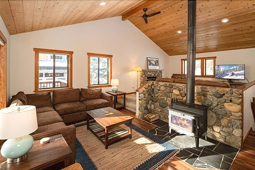 11885 Sitzmark - 4 Br Home