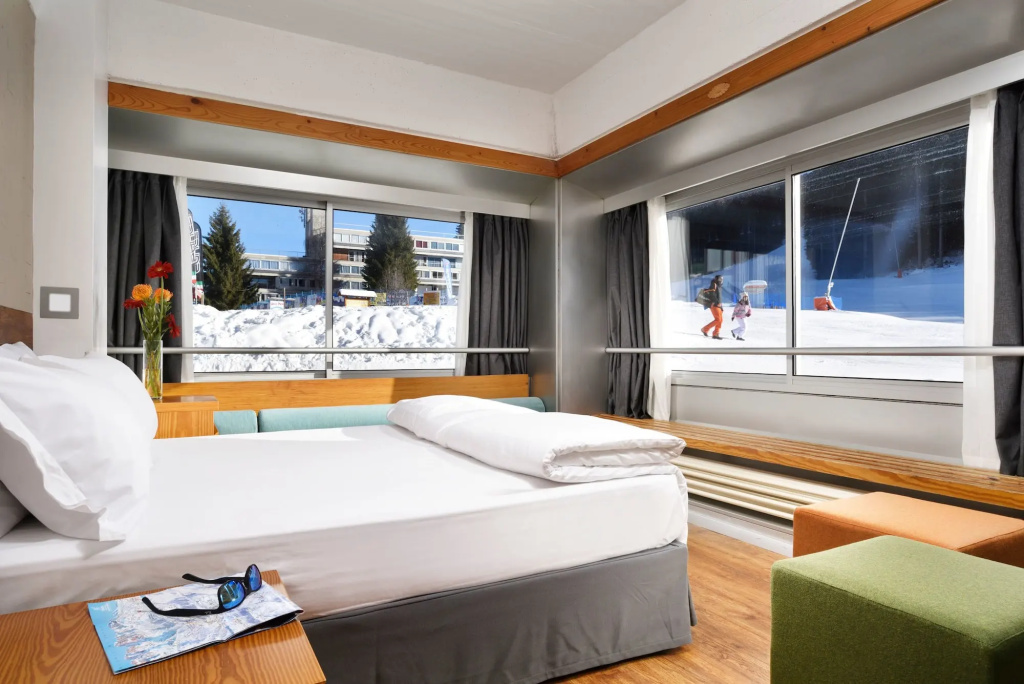 TH 1400 Hotel