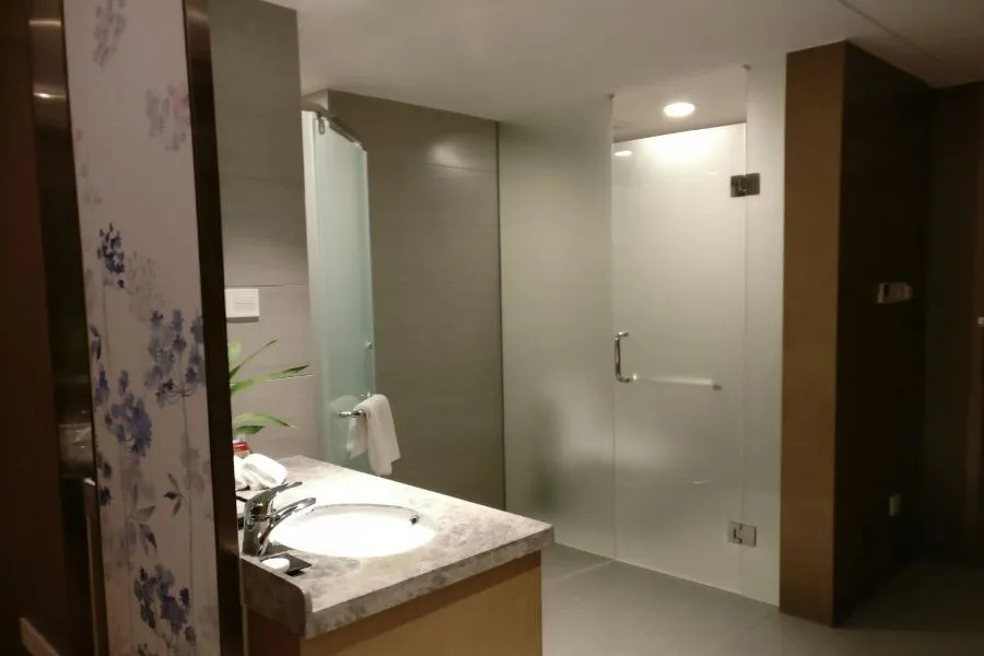 Heyuan Holiday Hotel