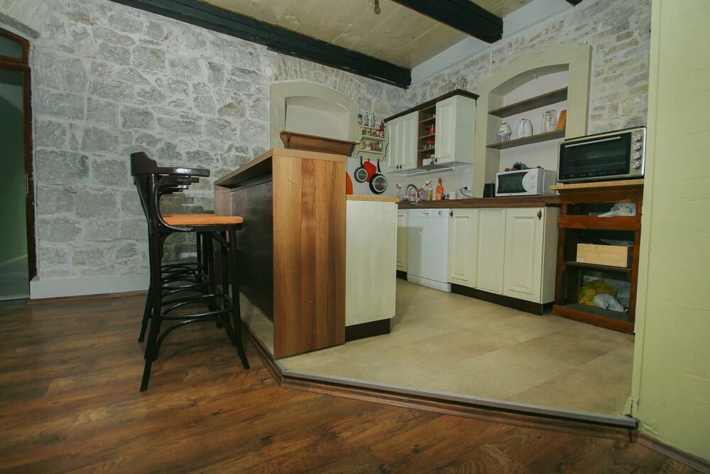 Luxury 120 m2 apt With Balcony Next to the Beach