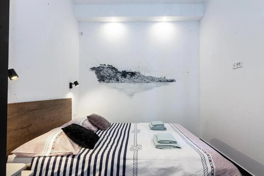 Andriana House