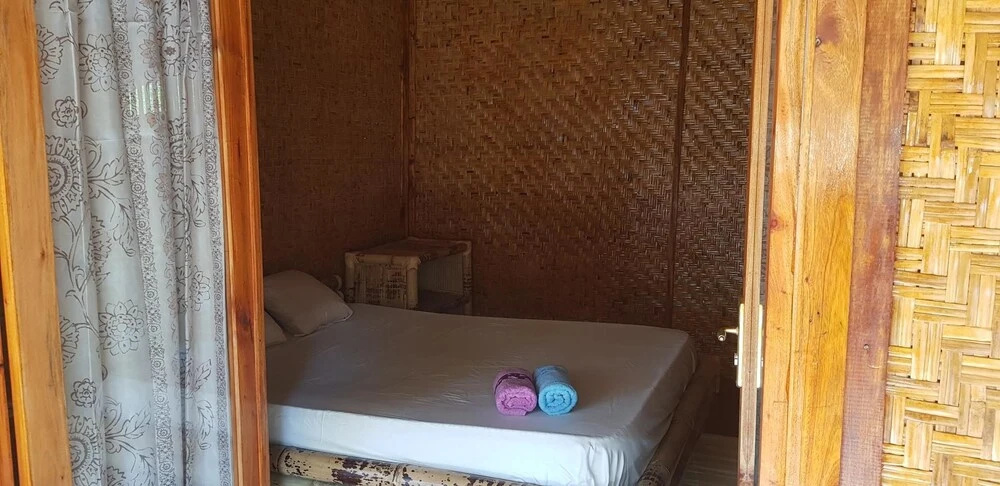 Wooden Paradise Home Stay - Hostel