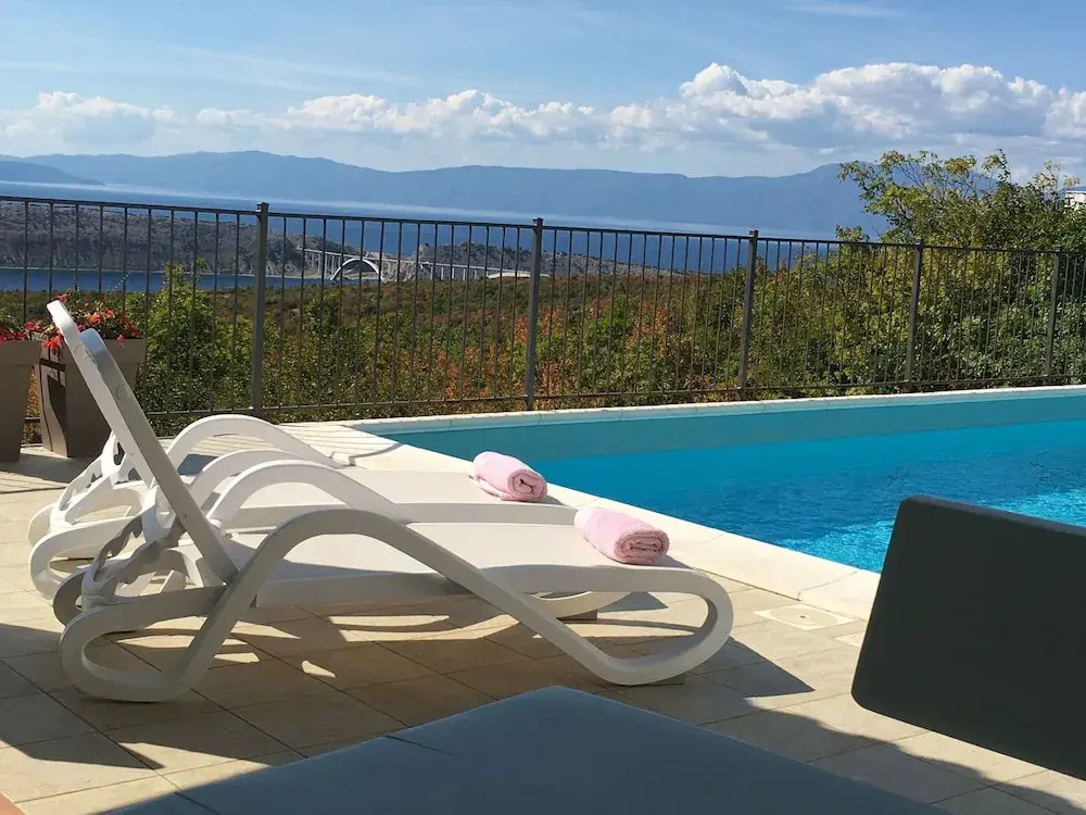Holiday Home-big Swimming Pool-amazing Views