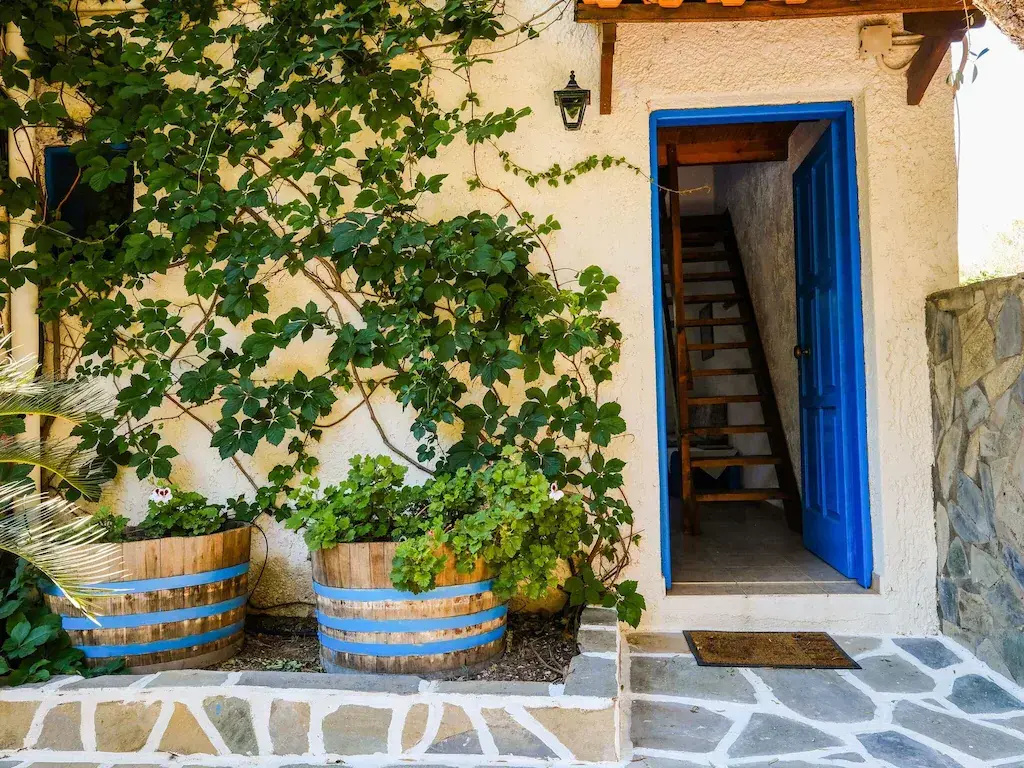 Welcoming Holiday Home With Balcony