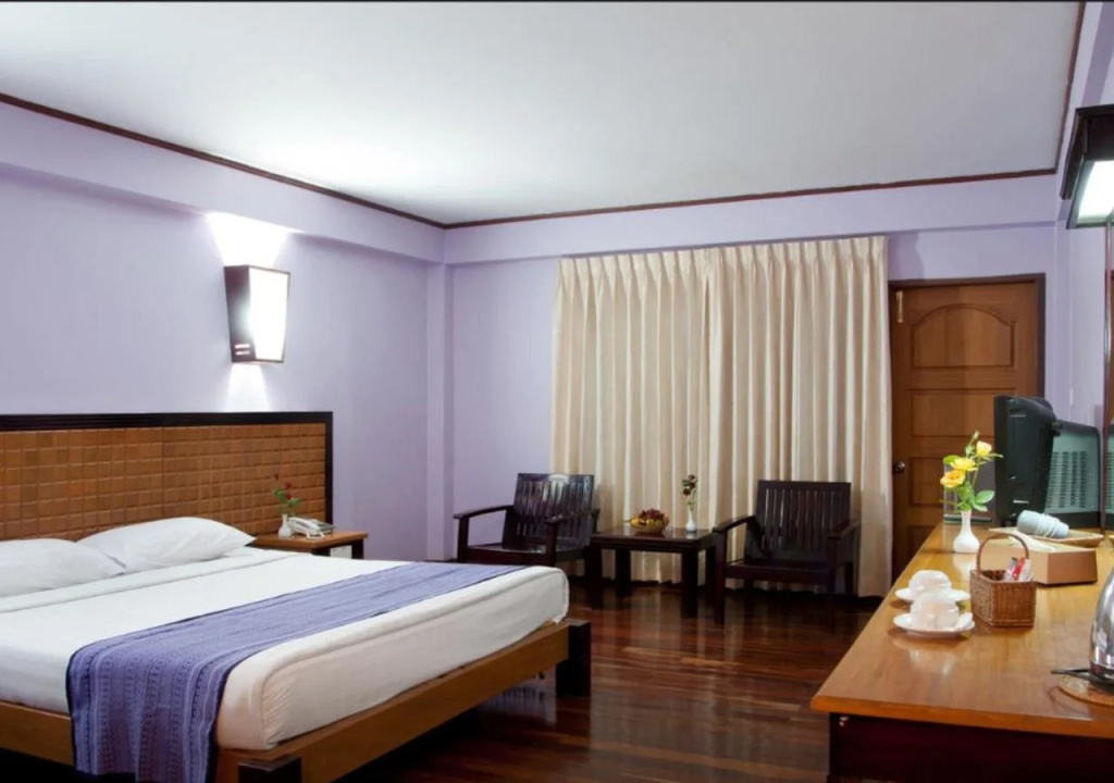 Hotel Zwekabin