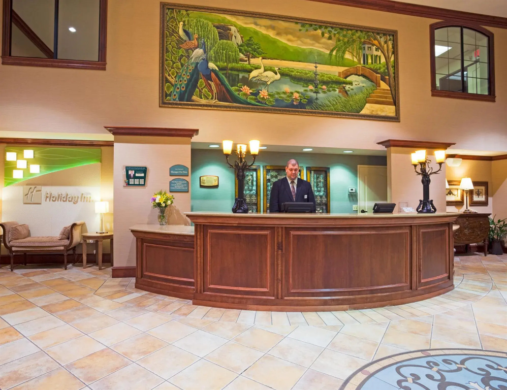 Holiday Inn Hotel & Suites Minneapolis-Lakeville by IHG