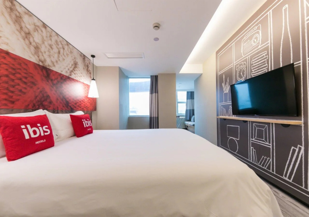 Ibis Hangzhou West Lake Lakeside Qingchun Road