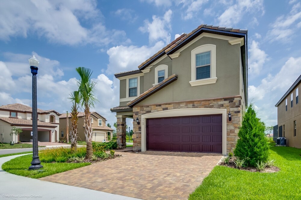 Solterra - 5569 Misty Oak Circle