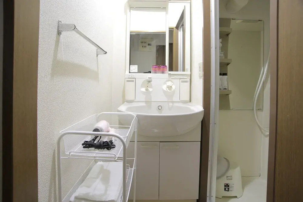 Grand Court Namba 305