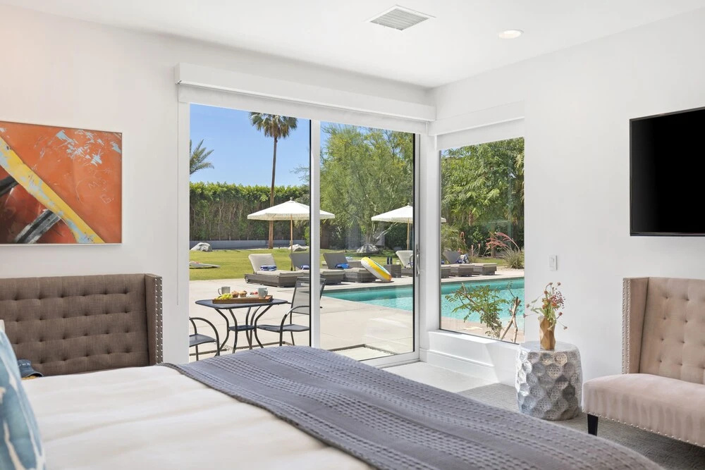 Polo Villa 3 by Avantstay Features Expansive Putting Green Pool Spa Outdoor Firepit 260328 6 Bedrooms
