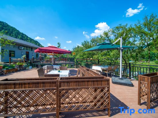 Junlin·Yuehong Resort Homestay (Tingxi Qinglongtan Scenic Area Branch)
