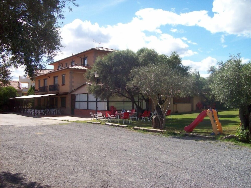 Hotel Rural Hojaranzos