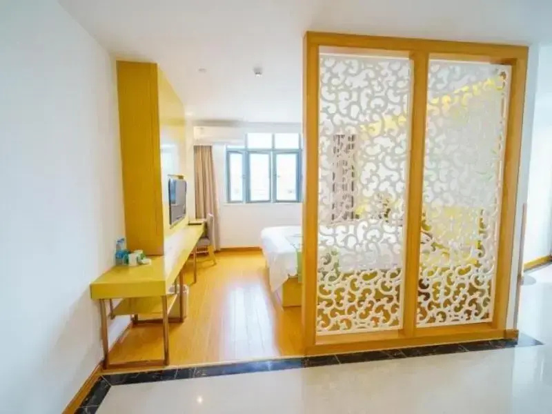 GreenTree Inn Suzhou Mudu Lingyan Mountain Ganglong City Hotel