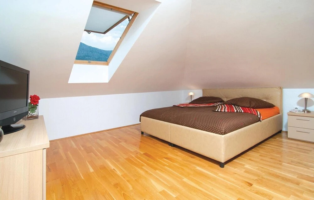 Awesome Home In Kastel Gomilica