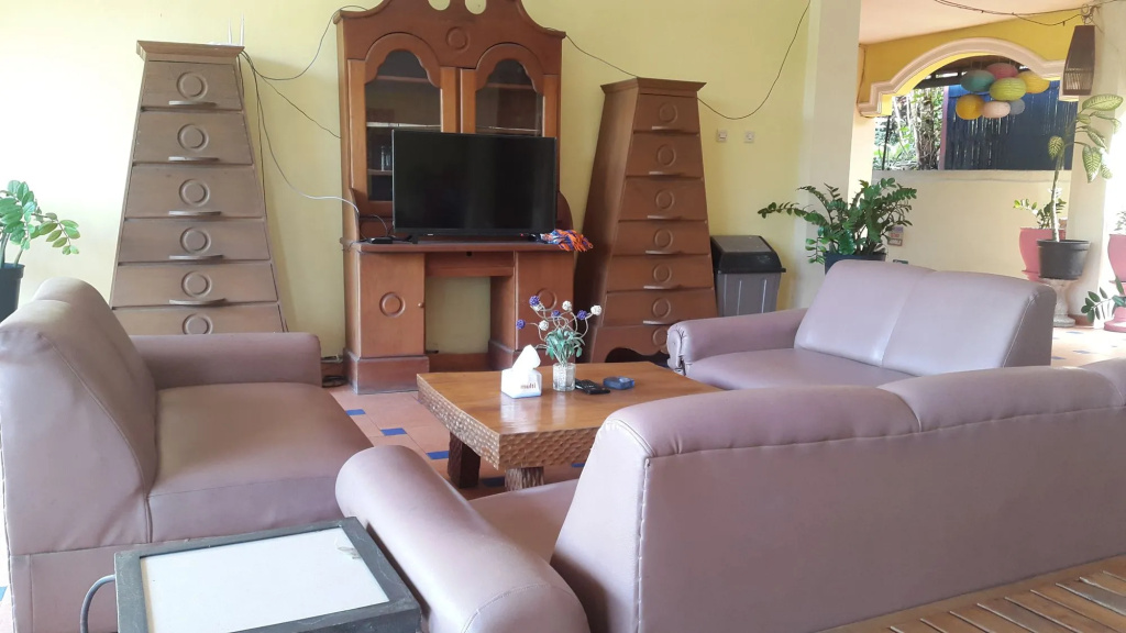 Centro Bajo Hotel & Resto