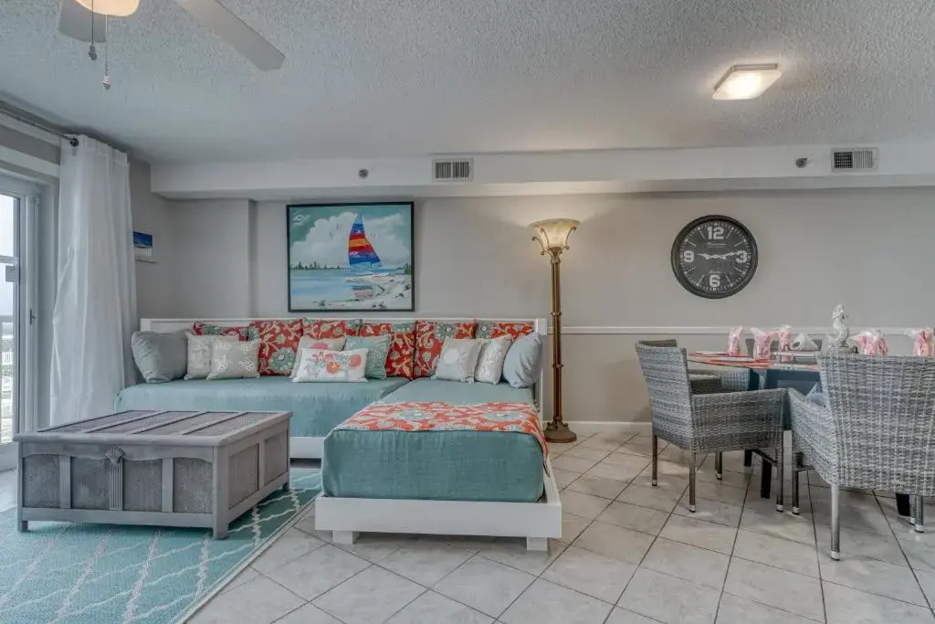 Tradewinds 906