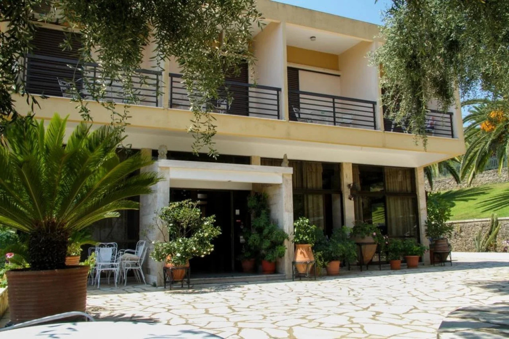 La Calma Hotel