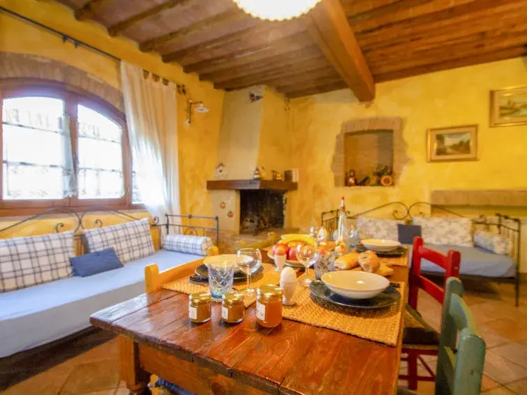 Apartment La Tinaia by Interhome