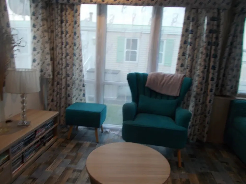 3 Bed Caravan - Sleeps 8 - Wifi - Parking