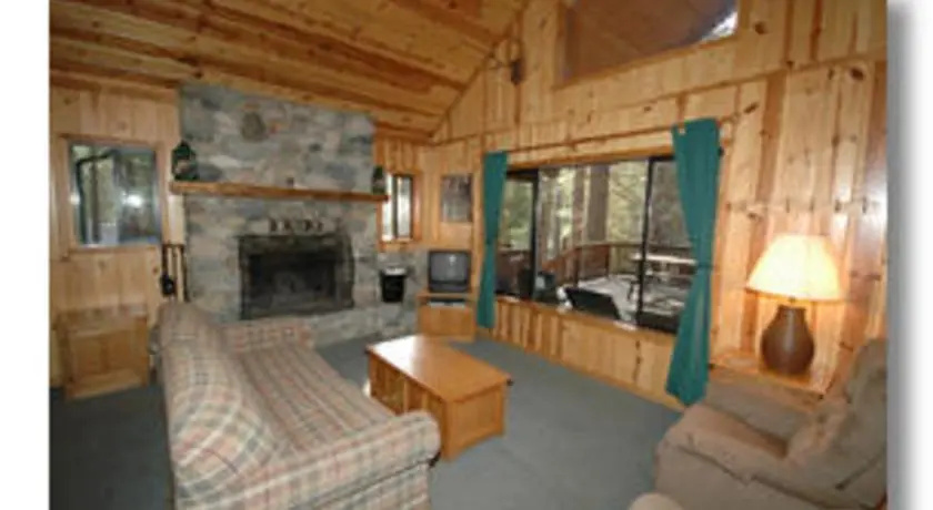 RedAwning Cabin #24 Cooley Pines