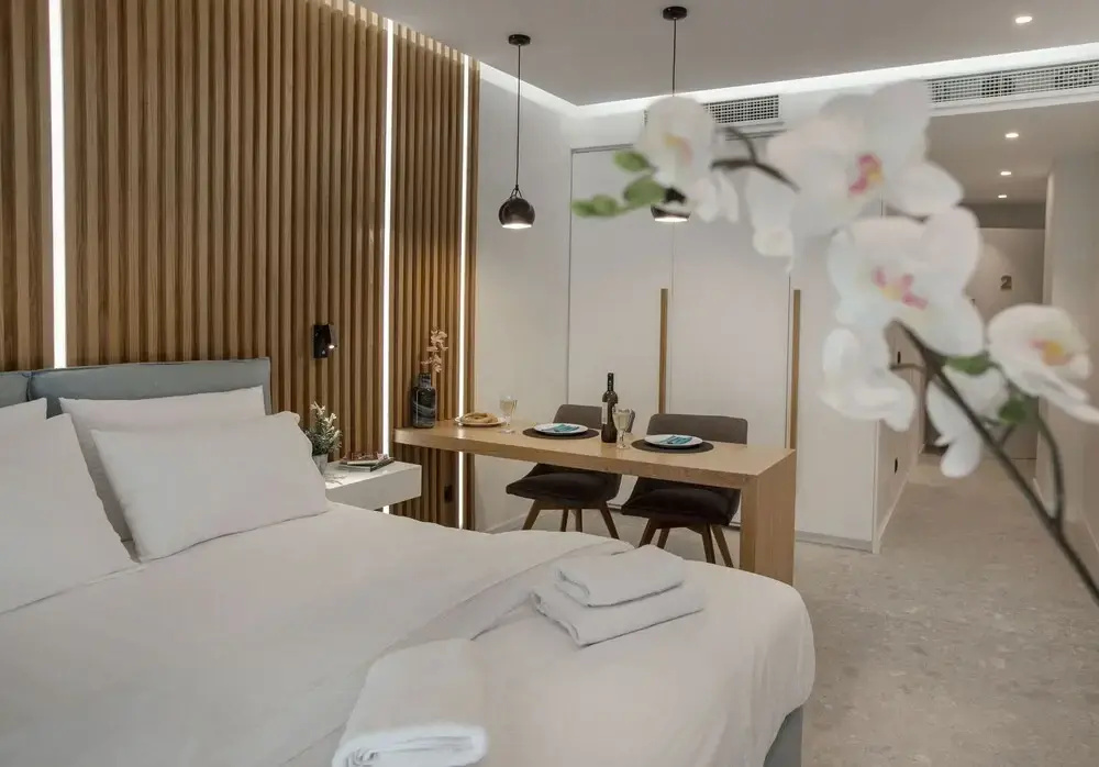 Nikis Suites Syntagma-Plaka 2 by GHH