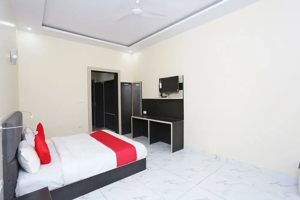 Oyo 41721 Hotel Lal Havelii