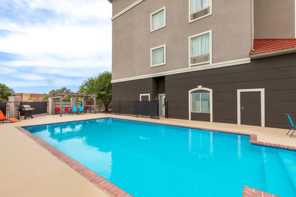 La Quinta Inn & Suites by Wyndham Brownwood