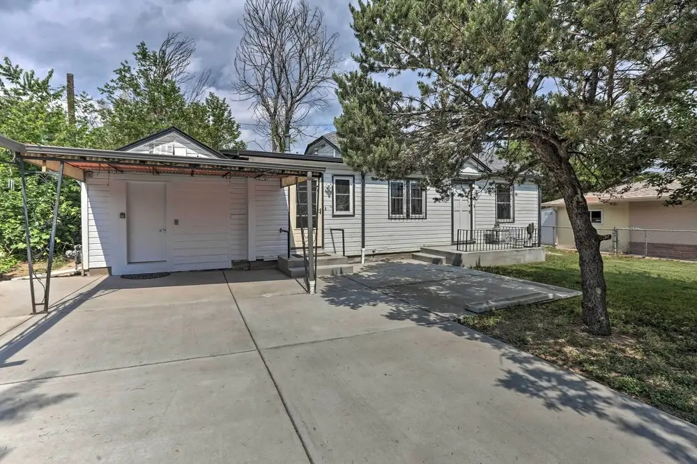 Trendy Denver Getaway ~ 4 Mi to Downtown!