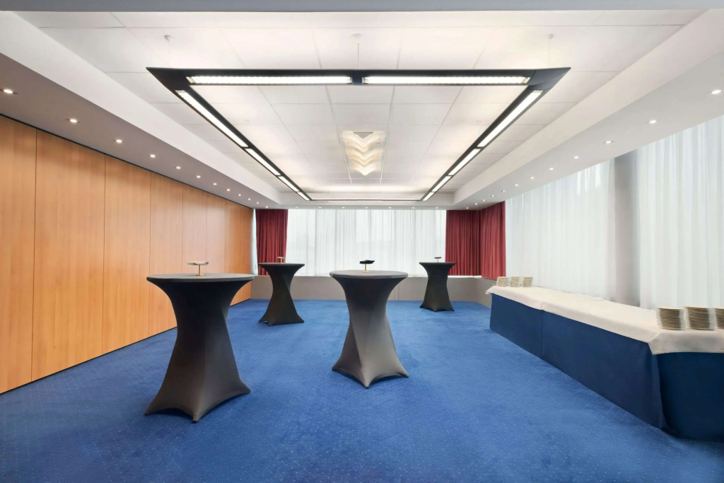 Ramada Encore by Wyndham Geneva