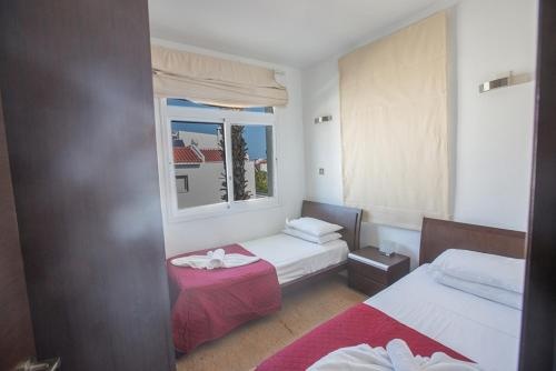 Beautiful 5 Star Holiday Villa in a Prime Location in Protaras, Book Early To Secure Your Dates, Protaras Villa 1269