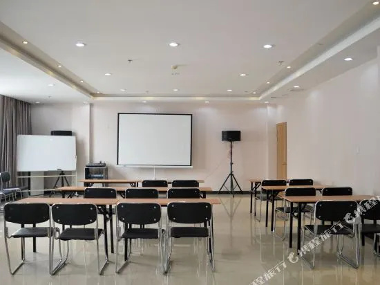 Lin Luo Hotel (Shijiazhuang Time Street)