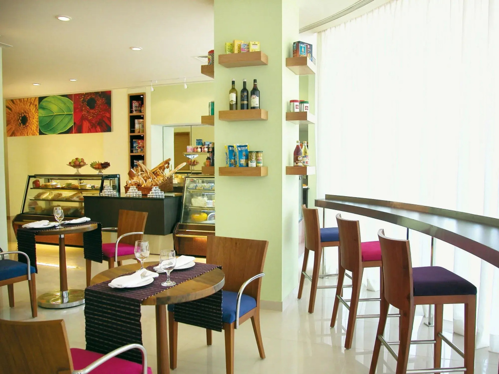 Taj Wellington Mews, Mumbai